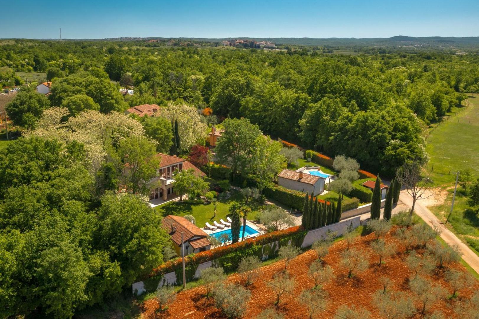 Rustic Villa Cehici With Pool In Sveti Lovrec Jehnici Exterior photo